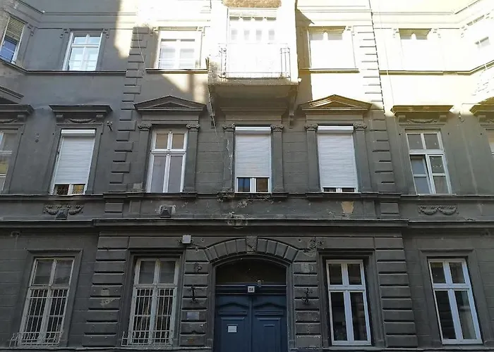 Lovag Design Apartment